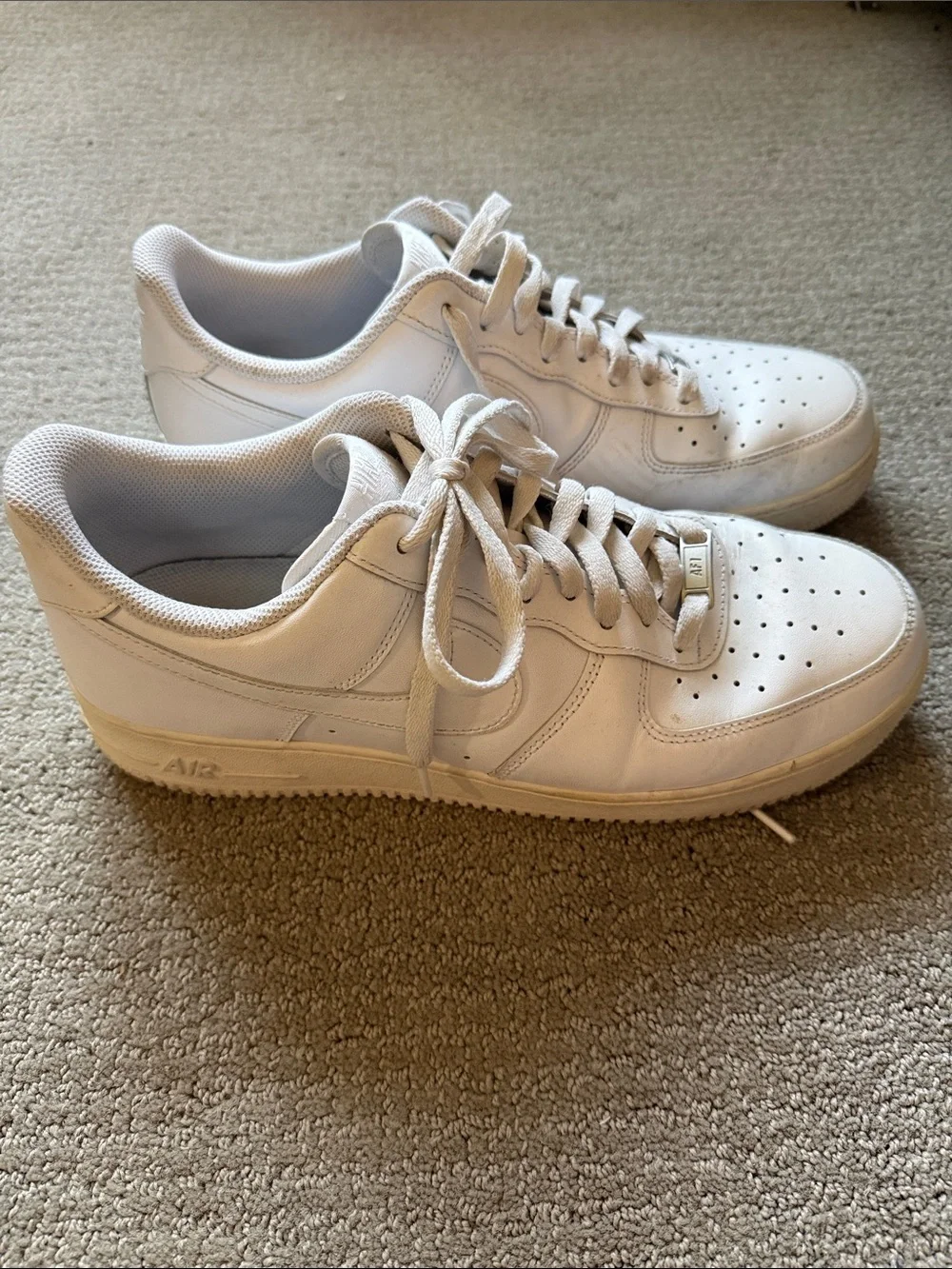 Nike White Men's Low-Top Leather Sneakers